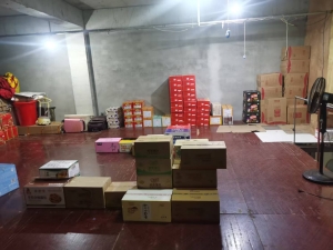 阿城区红创城市广场休闲食品批发转让！