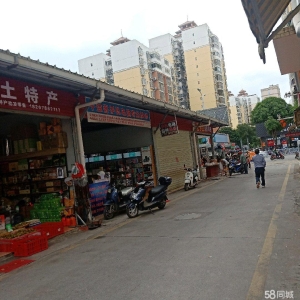 (转让)龙景农贸市场店铺转让，位置好，人流量大！