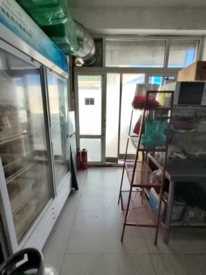 固安县服装街附近餐饮外卖店转让！