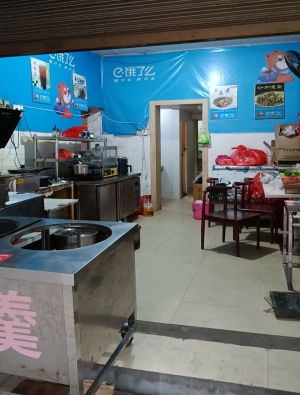 南平光泽县第三中学满街香小吃店转让！