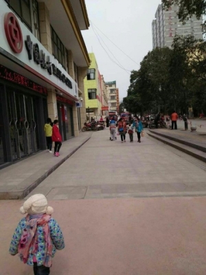 出售临街门面房和内铺