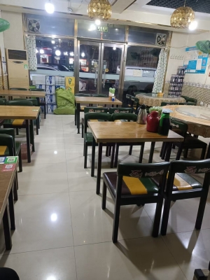 梅河口市枫林小镇金海小饭店转让！