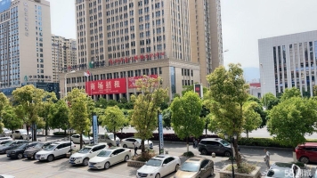 (转让)，看上位置入股一起做也可以面谈