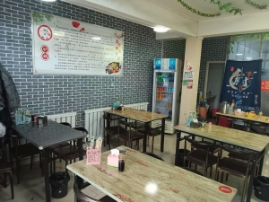 乌苏市乌鲁木齐北路砂锅米粉店转让！