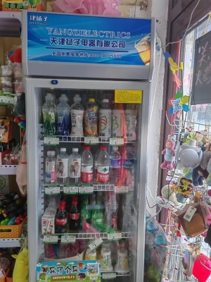 伊美区南郡小学营业中爱淘淘玩具店转让！