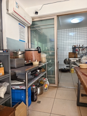 京口区正东路附近品牌加盟拌饭类纯外卖店转让！