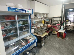 营业中的早餐店转让