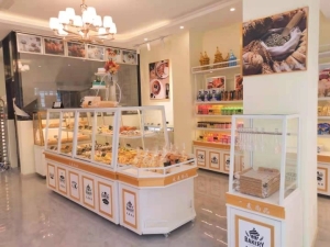 烘焙店 面积160平 沿
