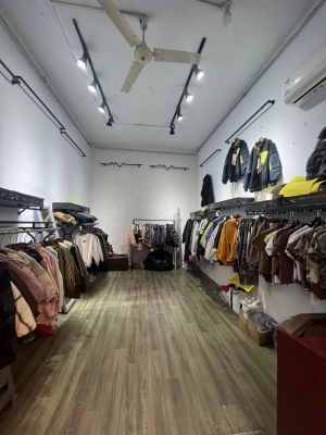 夏县禹南市场童装店转让！
