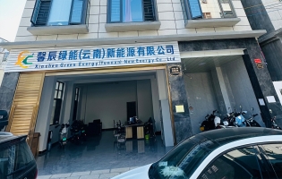 建水县旅游文化广场后门斜对面旺铺出租！