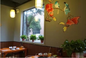 商业街带外摆区日营业额5千火锅店低价急转