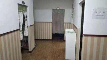昌升商贸城营业中旺铺餐馆转让