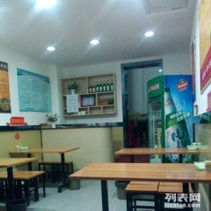前街黄焖鸡米饭县政府附近