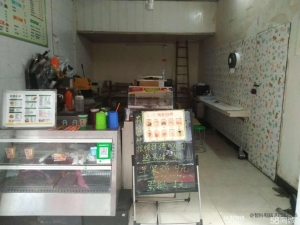 (转让)小学门口小吃店（无转让费可教技术）房租低