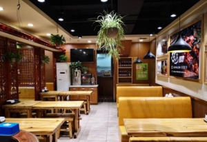 美食街店铺转让